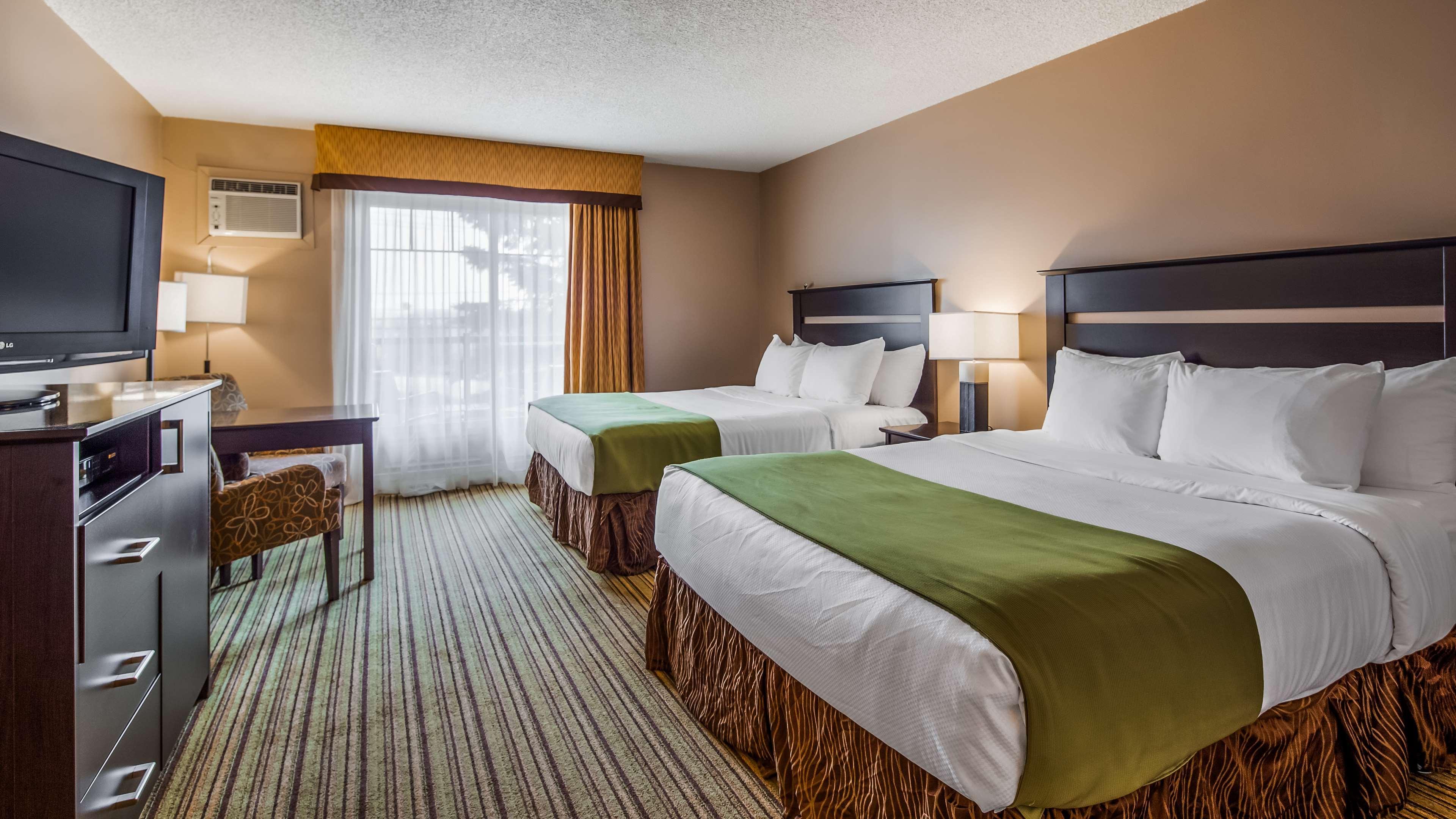 Best Western Plus Mont-Laurier Exterior photo