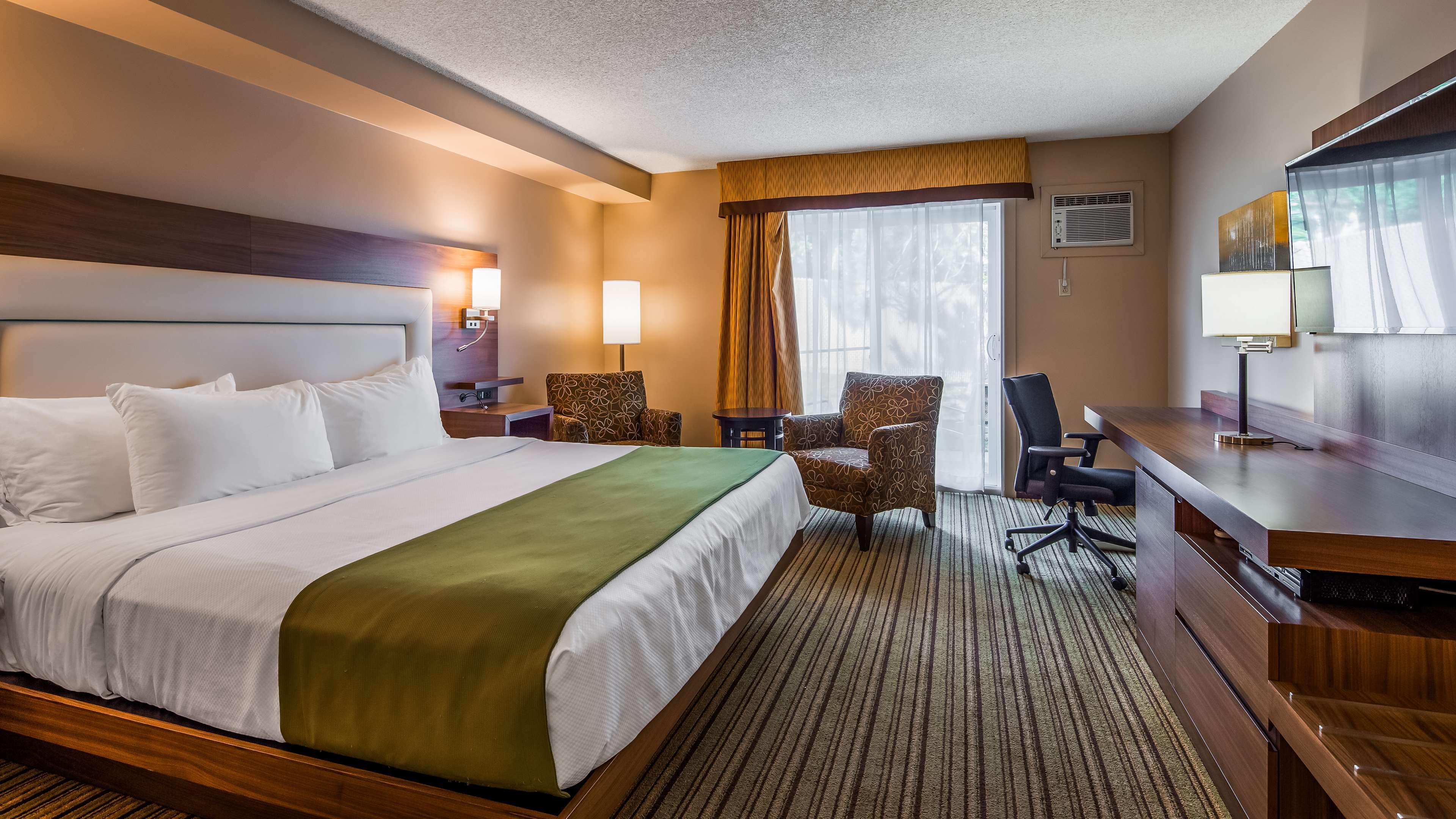Best Western Plus Mont-Laurier Exterior photo