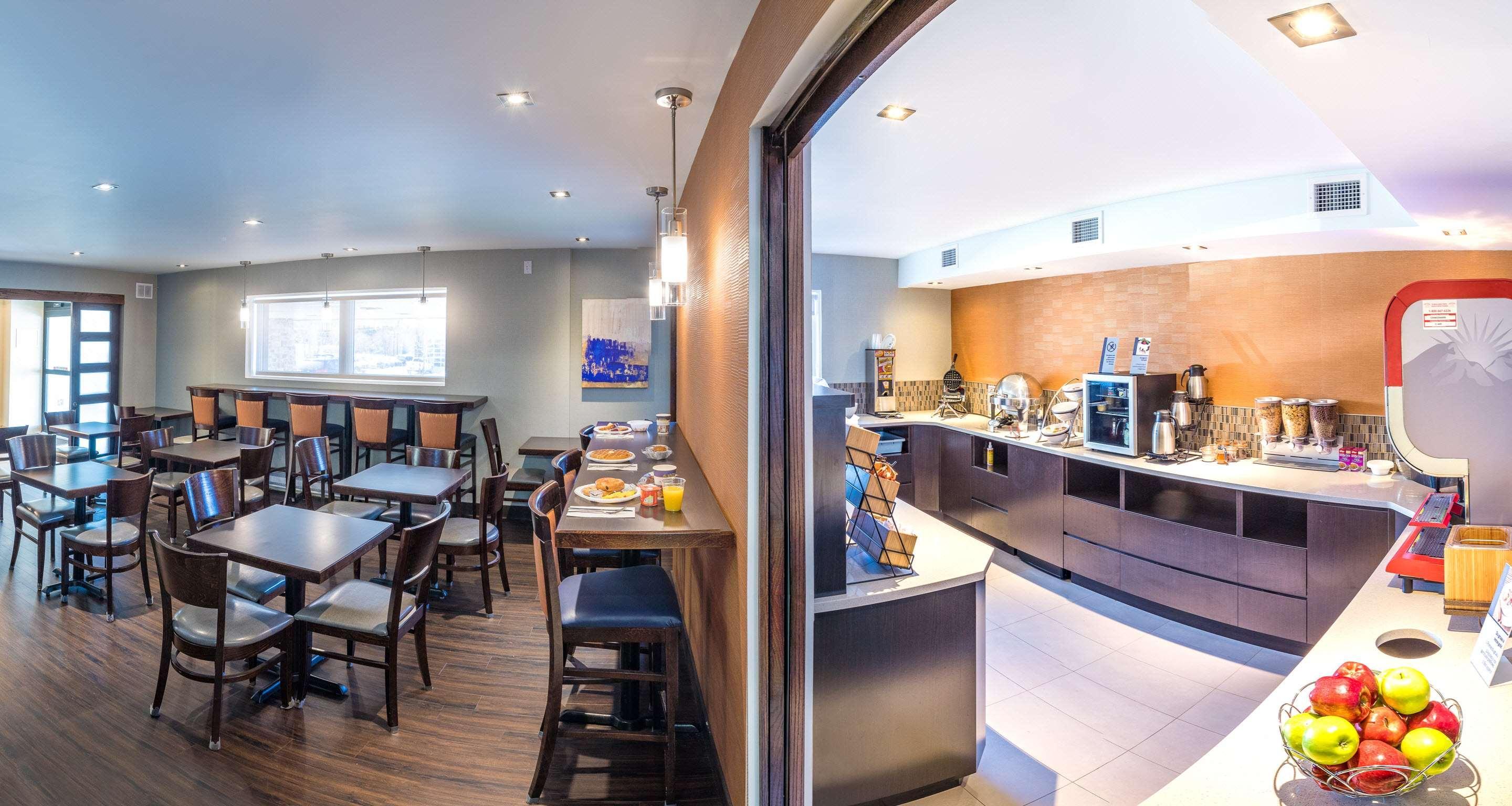 Best Western Plus Mont-Laurier Exterior photo