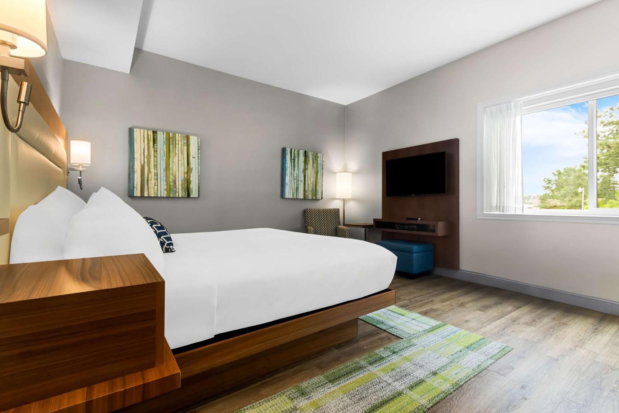 Best Western Plus Mont-Laurier Exterior photo
