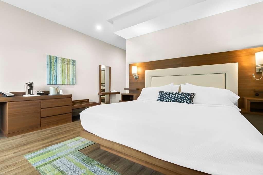 Best Western Plus Mont-Laurier Room photo