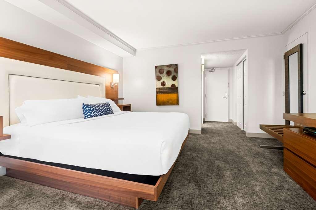 Best Western Plus Mont-Laurier Room photo