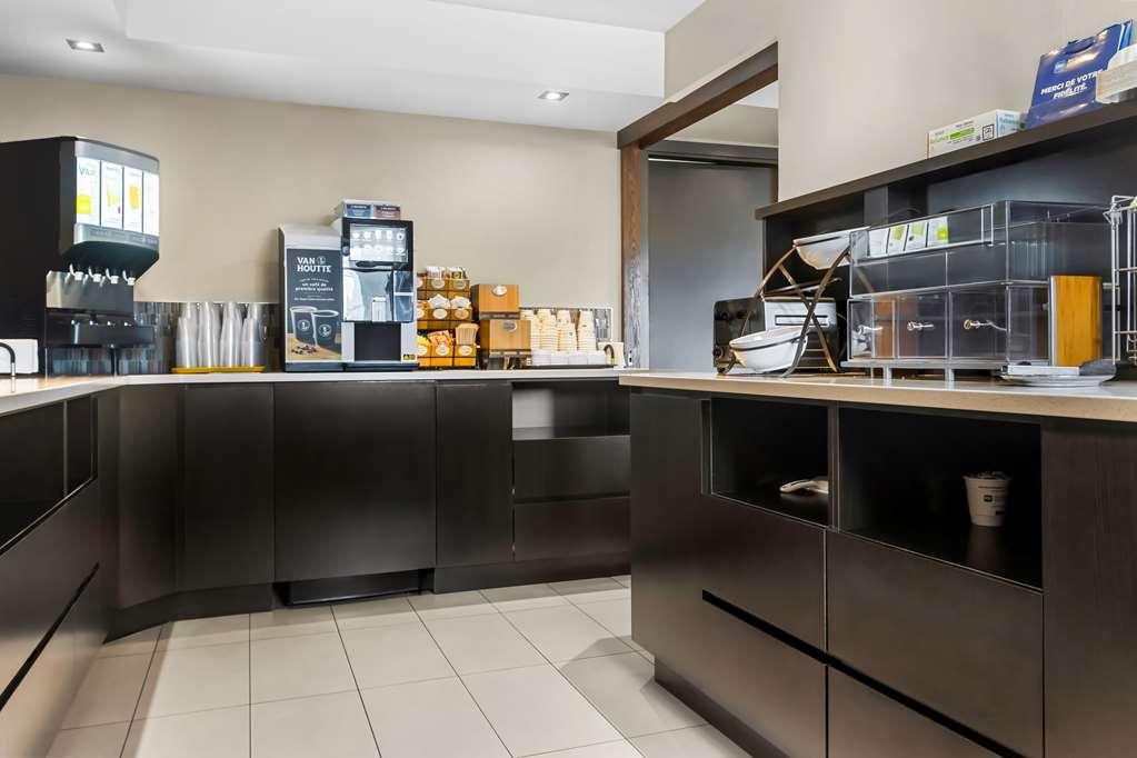 Best Western Plus Mont-Laurier Restaurant photo