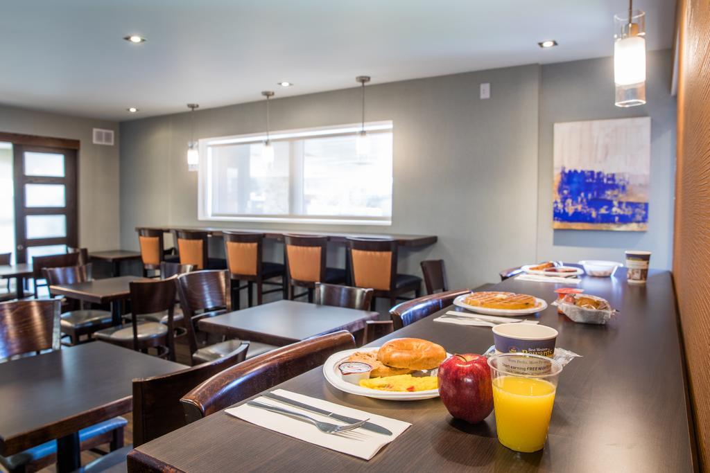 Best Western Plus Mont-Laurier Exterior photo